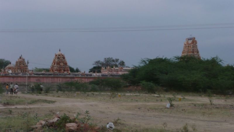 Girivalam-innerpath18
Keywords: Arunachala;Tiruvannamalai;Giripradakshina