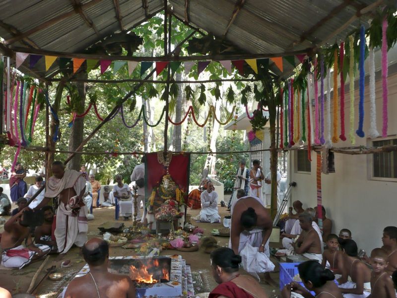 Sri Vidya Havan
Keywords: Sri Vidya Havan;Ramanashram;Sri Ramanashram:Tiruvannamalai;Arunachala;India
