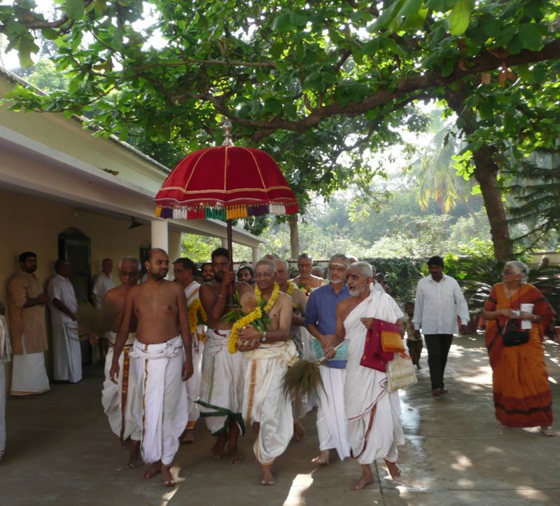 Sri Vidya Havan
Keywords: Sri Vidya Havan;Ramanashram;Sri Ramanashram:Tiruvannamalai;Arunachala;India